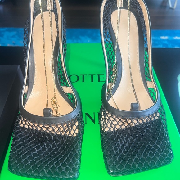 Authentic Black Bottega Veneta Stretch Square Toe Heel - Picture 4 of 9